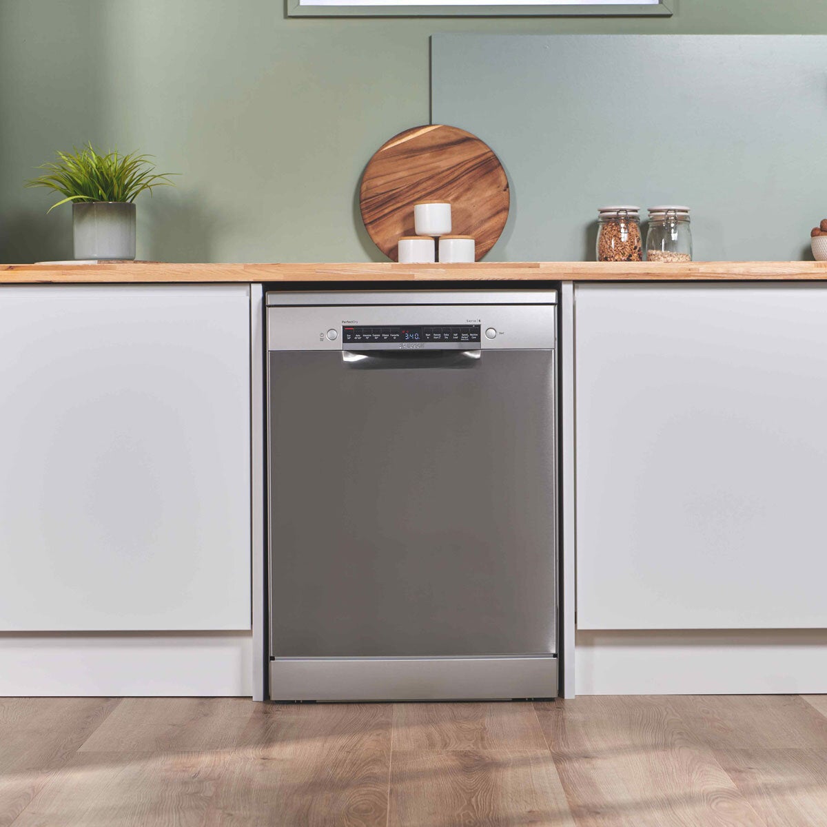 Bosch Series 6 SMS6ZCI10G, 14 Place Setting, Freestanding Dishwasher, B Rated in Silver