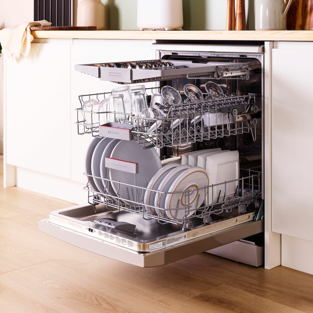 Bosch Series 4 SMS4EMI06G, 14 Place Setting, Freestanding Dishwasher, B Rated in Inox