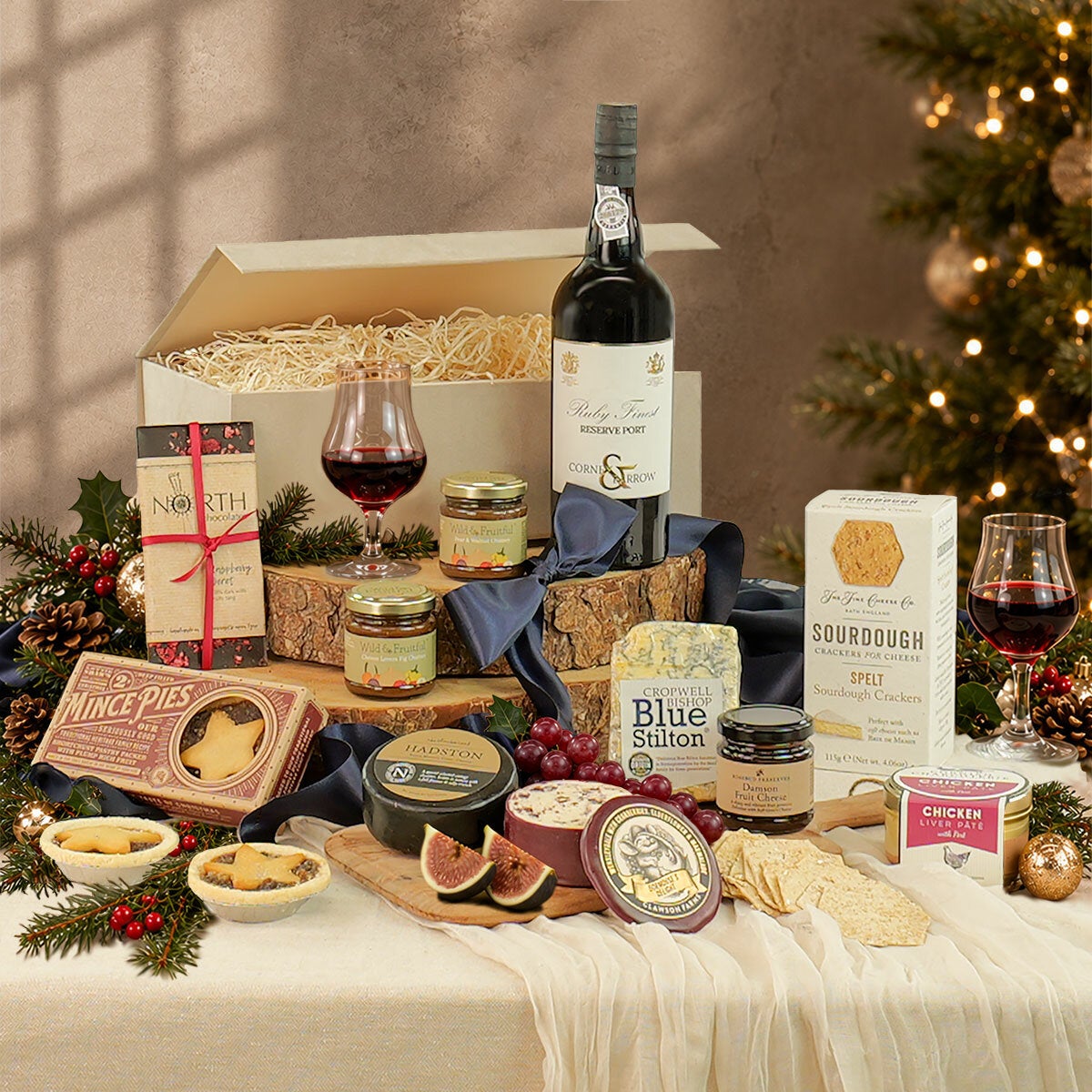 Heather & Bale The Luxury After Dinner Port & Stilton Hamper