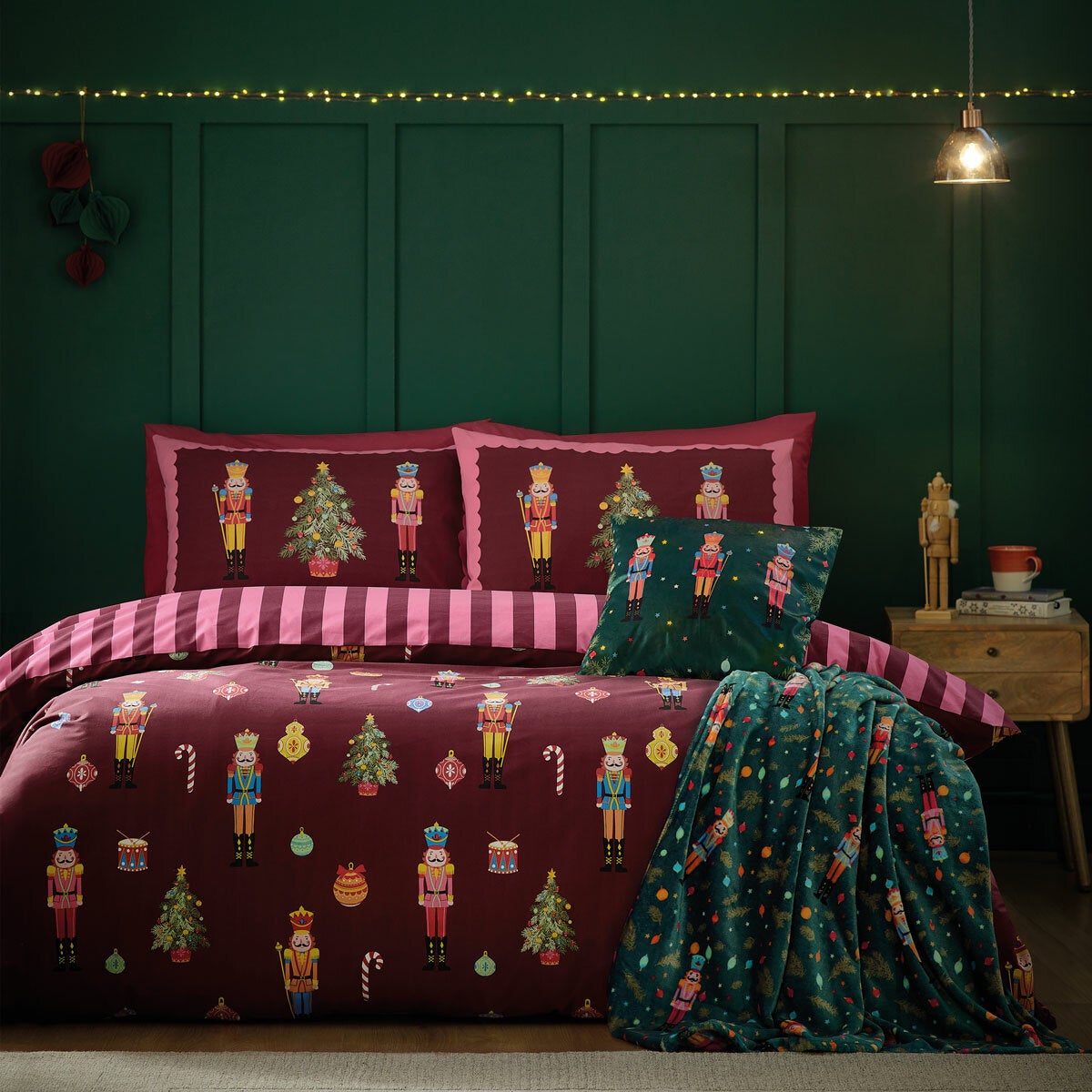 Catherine Lansfield Christmas Nutcracker Stripe Reversible Duvet Cover Set In 3 Sizes