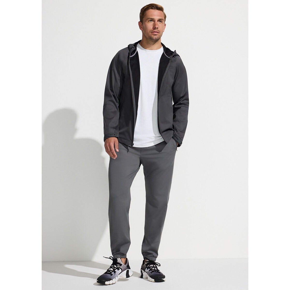 Mondetta Men's Axiom Jacket in Grey